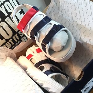 Fila Shoes - Fila Disruptor Sandals NWT size 9 Fila Shoes - Fila Disruptor Sandals NWT size 9